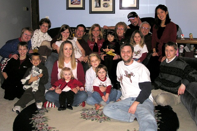 20081225-Christmas-2008-Dumont-Family